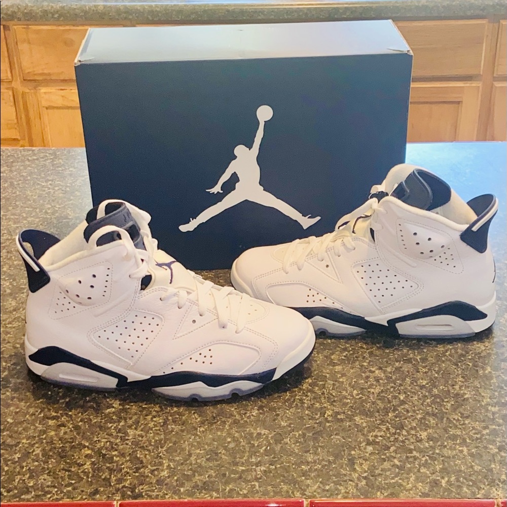 AIR JORDAN 6 RETRO 'MIDNIGHT NAVY' 2022 NWT MENS SIZE 8.5 100% Authentic